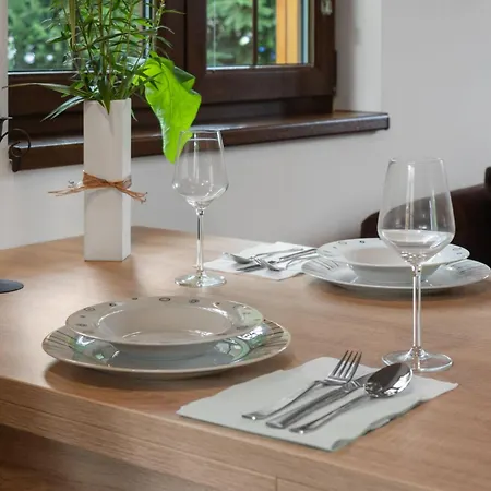 1 By Interhome Bečov nad Teplou