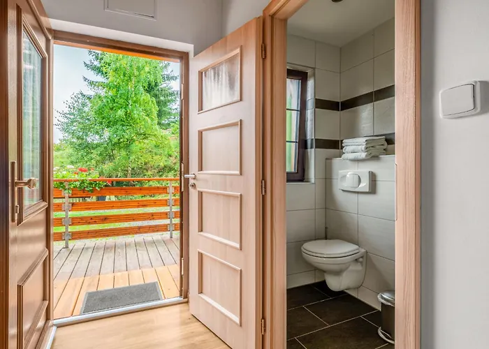 1 By Interhome Bečov nad Teplou